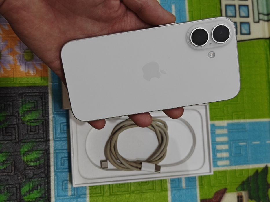iPhone 16 128Gb без ремонта