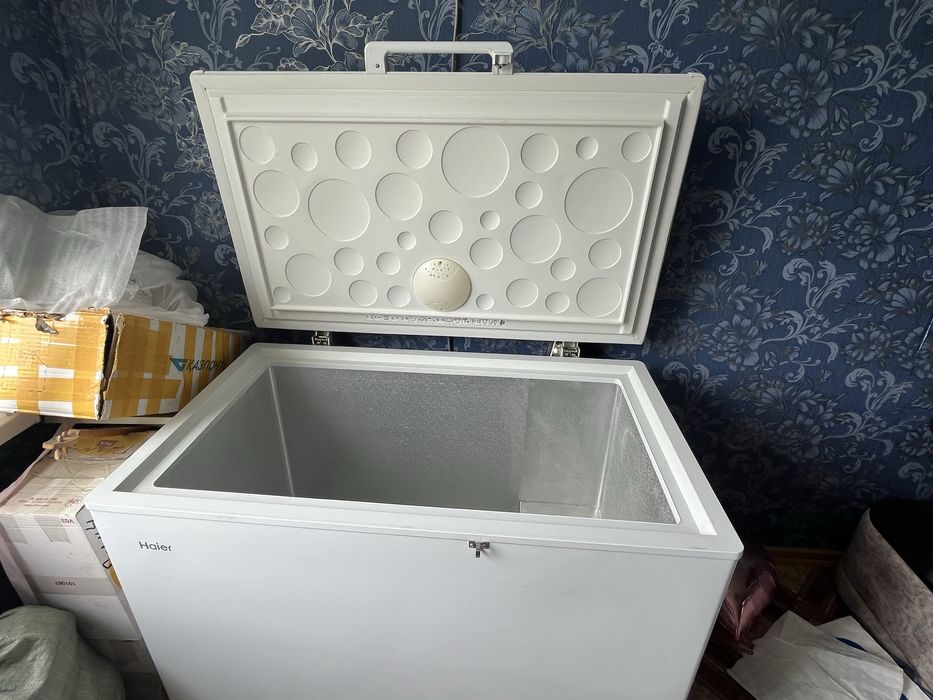 Продам морозильную камеру Haier