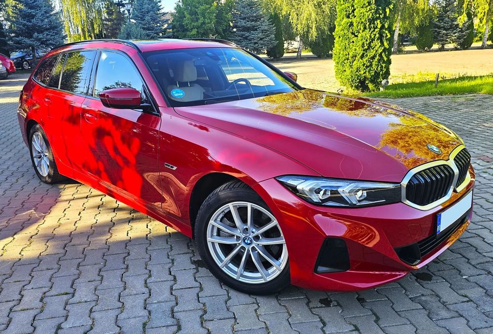 BMW Seria 3 320e Plug-in/ Panorama/ Scaune incalzite / Piele / LED / 2023