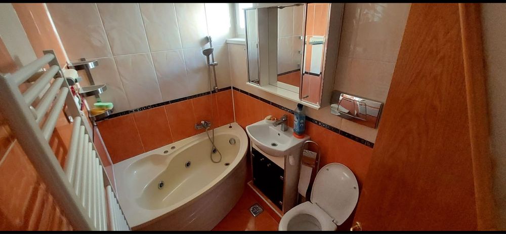 Apartament de inchiriat