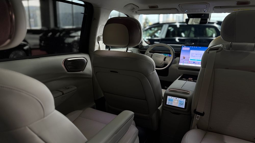 Lynk&co 900 1.5T Sitiladi