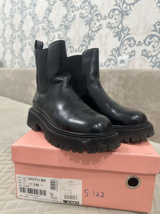 Продается женская обувь