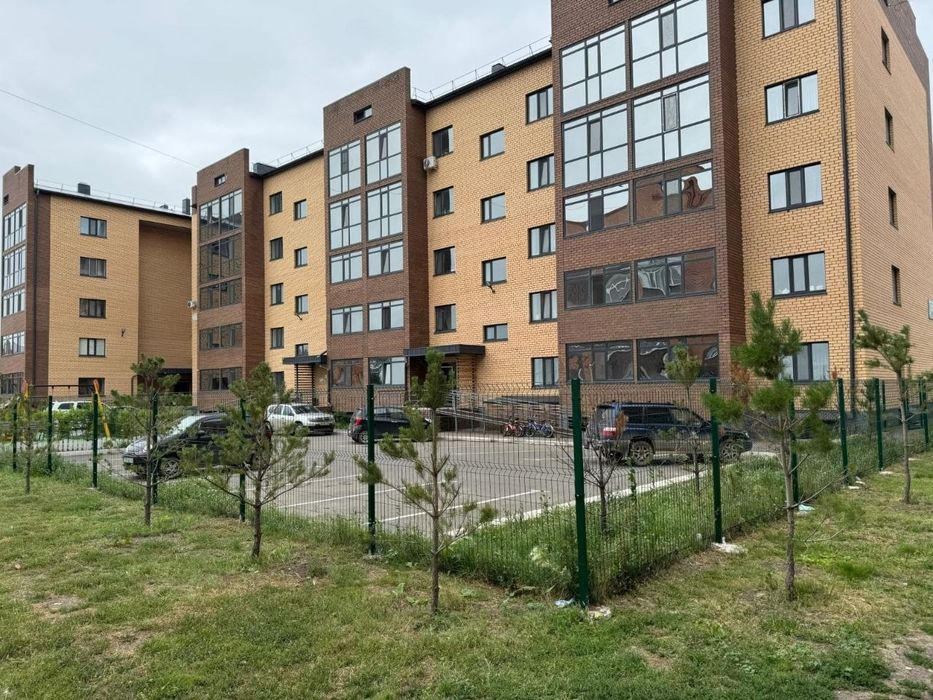 Срочно продам ЖК Болашак 2х комнатная квартира
