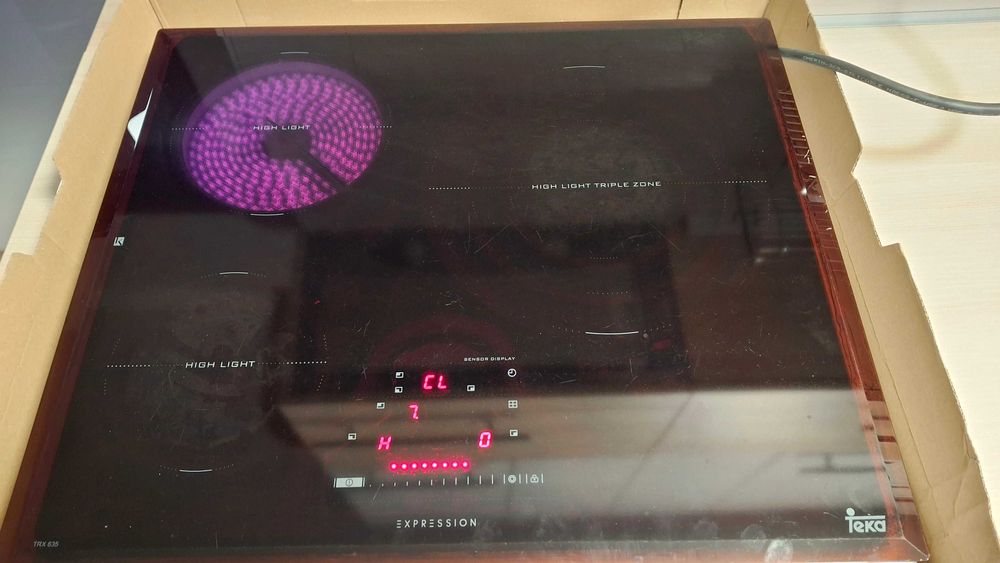 Продавам стъклокерамични котлони на Тека