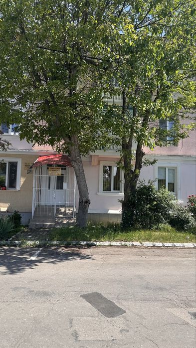 Vand apartament 2 camere , str Nicolae Balcescu , Tarnaveni , jud Mures 0744959626