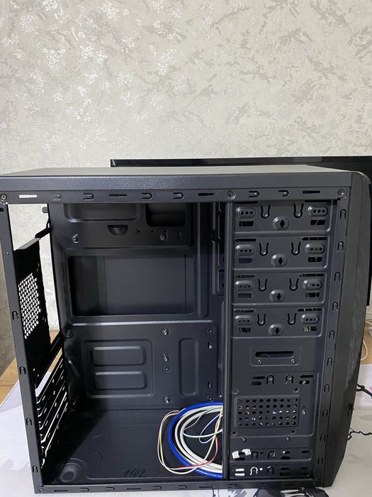 Корпус для компьютера(Пк, компа)
