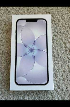 !НОВИ! НЕРАЗОПАКОВАНИ! iPhone 17e 8/256GB, Black, Pink, White с 24 месеца ПЪЛНА гаранция! Отключени