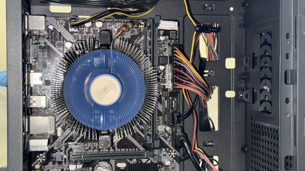 Компактный офисный ПК — Pentium Gold / 4GB / HDD 1TB