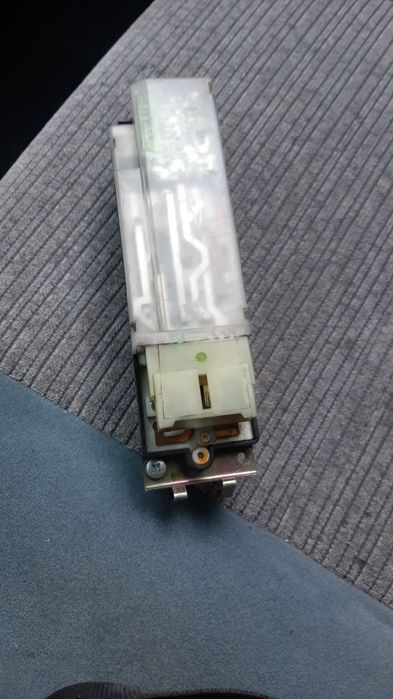 Блок управления стеклоподьёмника.