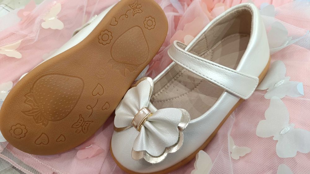 Сандали за момиче 26 номер