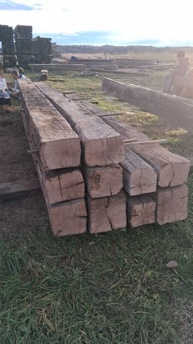 Grinzi vechi de stejar