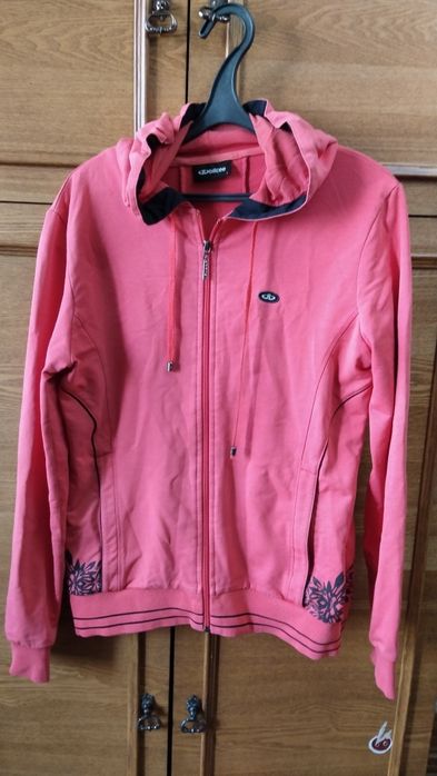 Продам женские вещи б /у