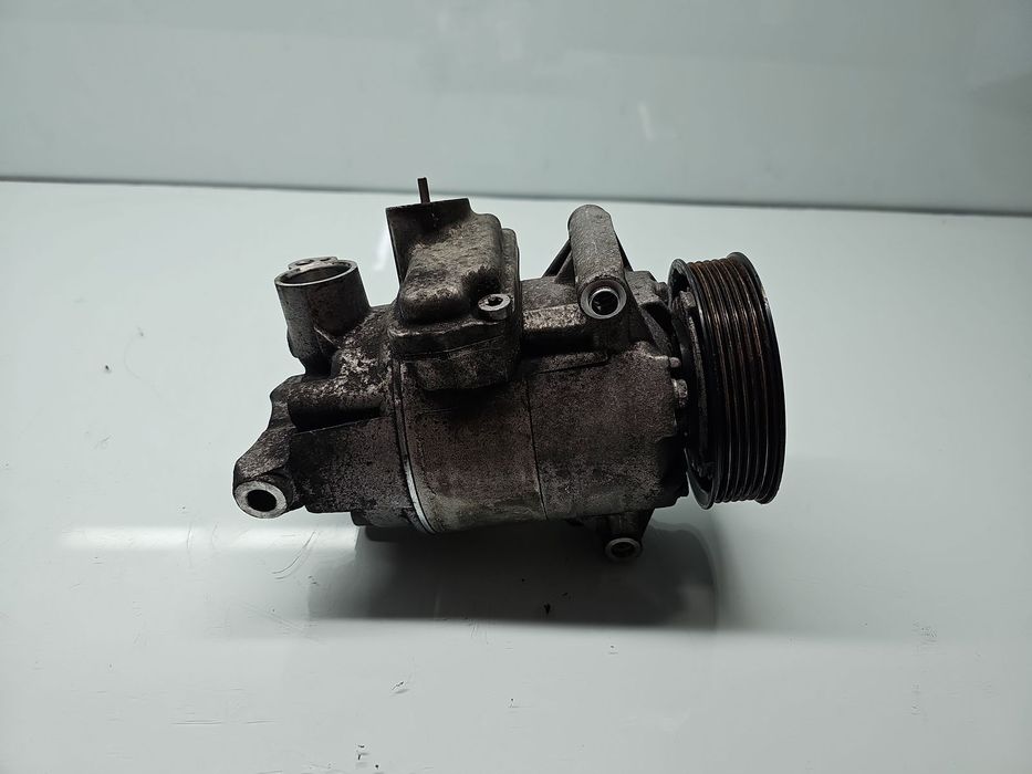 Compresor clima Volkswagen Golf 6 (5K1) [Fabr 2009-2013] 5N0820803E 1.