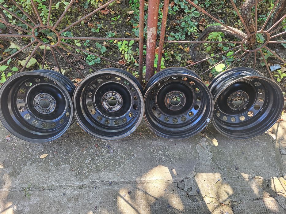 Set jante oțel 15" originale Renault Clio-Dacia  cu senzori de presiun