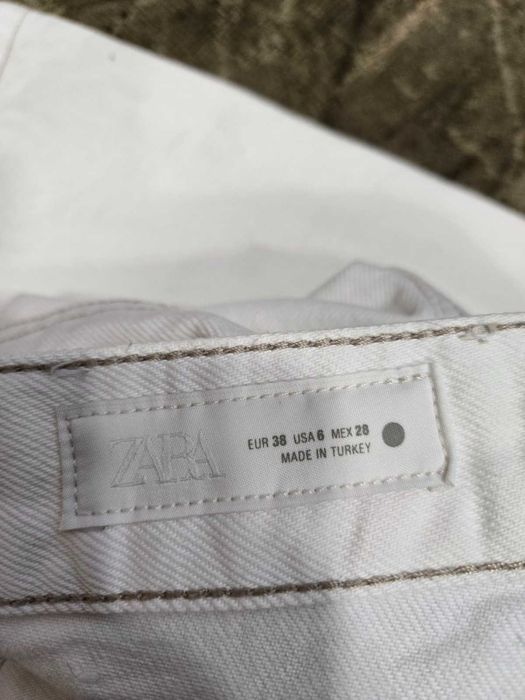 Дънкови бермуди Zara