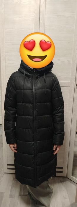 Продам зимнюю куртку 42размер