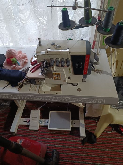 Швейная машина и оверлок