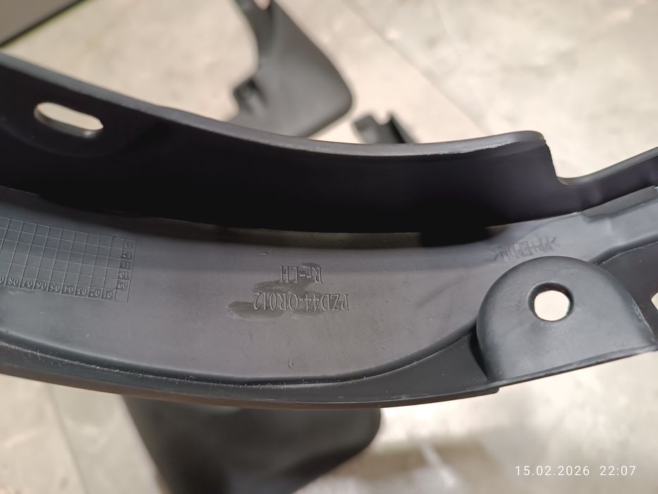 Продам брызговики для Toyota rav 4