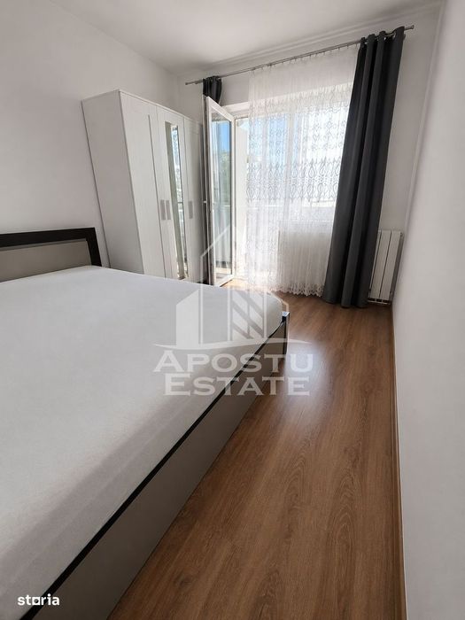 Apartament de vanzare cu 3 camere, 46 mp, zona Sagului