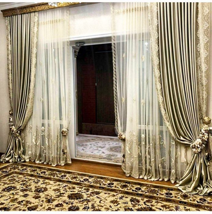 Ламбрекены для зала. Прическа шторы. Дизайнер штор (дизайнер текстиля). Работа пошив штор. Листовки салона штор.