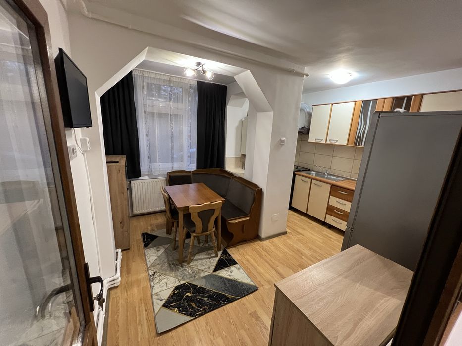 Garsoniera de inchiriat langa piata Astra - direct proprietar