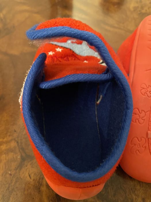 Детский ботинок