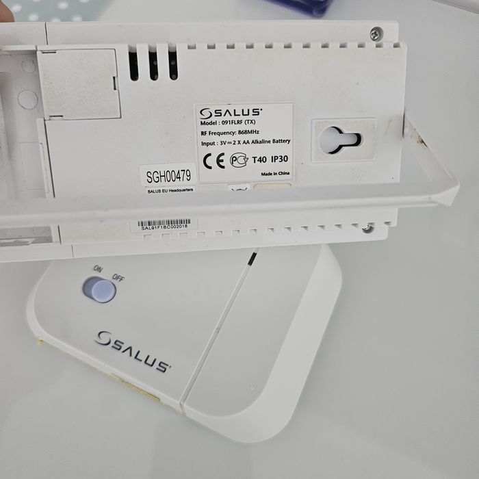 Vând termostat SALUS centrala