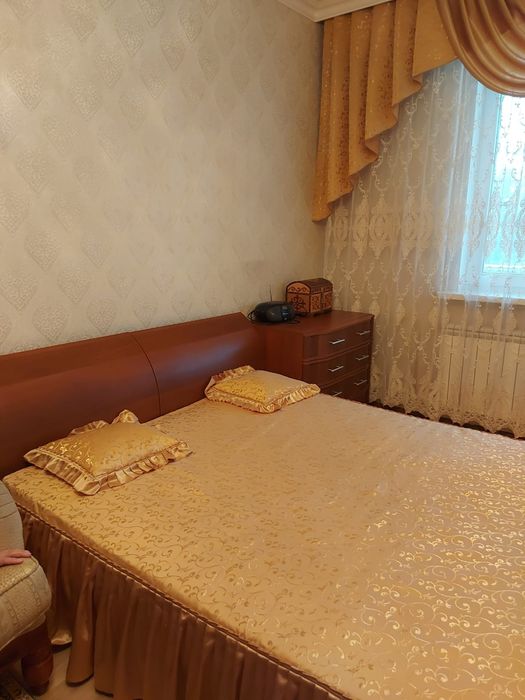 Продам двуспальную кровать