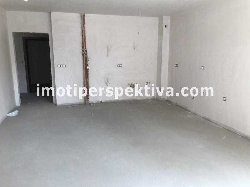 Продава се Тристаен апартамент в Пловдив, Кючук Париж - 169 кв.м за 1006 €/кв.м - Снимка #1