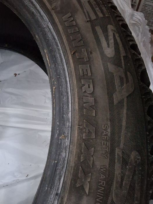 Продам зимние шины