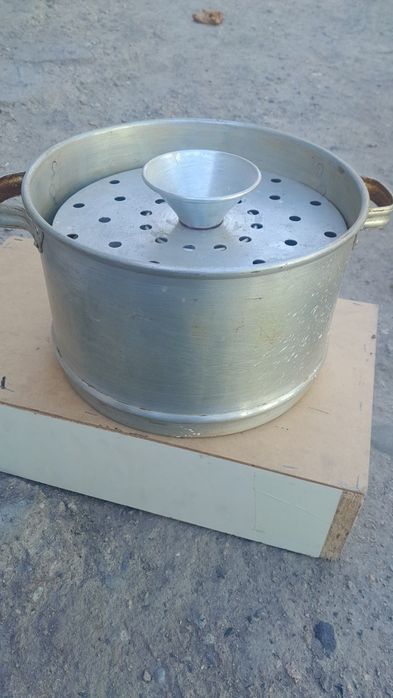 Продам мантоварку иткострюлю.