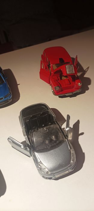 колекция метални колички