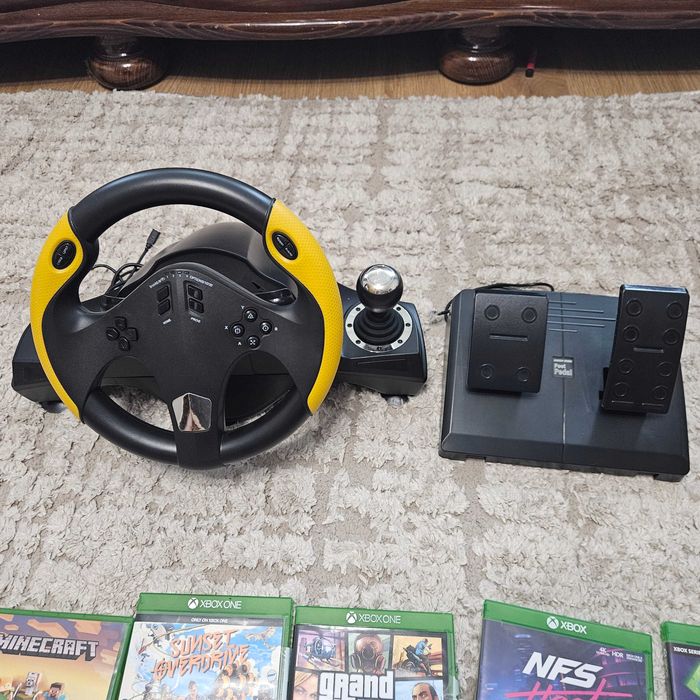Xbox One model 2013