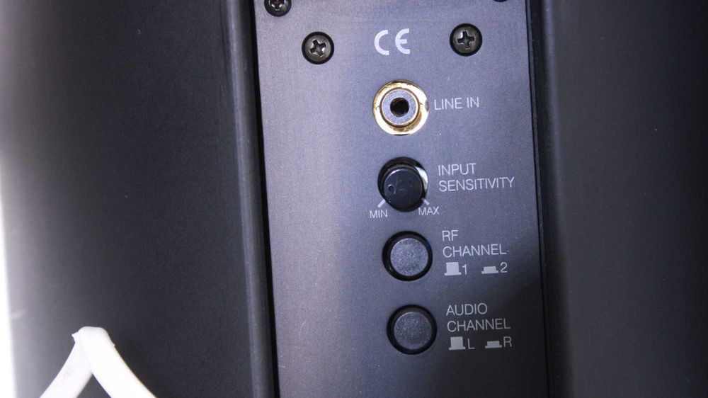 Boxe active Loewe 2x30W+standuri(Germania).