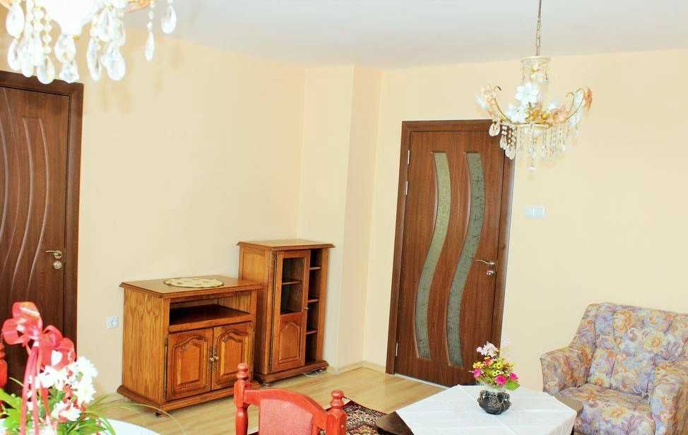 Дава се под наем Двустаен апартамент в Бургас, Възраждане - 80 кв.м за 200 € - Снимка #9