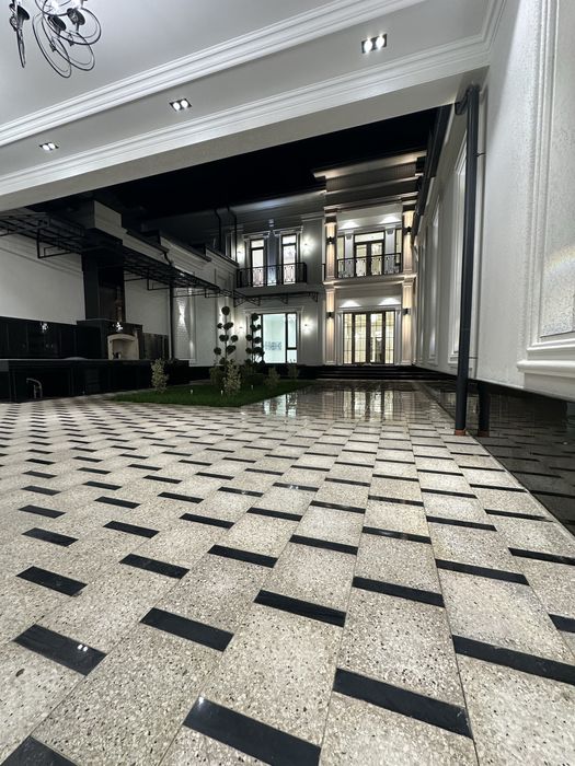 Евро уй  сотилади учкахрамон гулистон