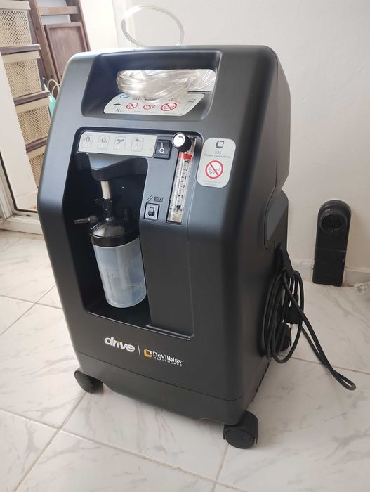 Кислороден концентратор DeVilbiss Compact 525, 5-литров, употребяван 2180 часа