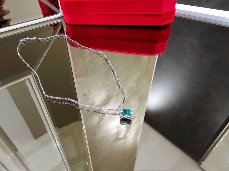 Van Cleef & Arpels VCA Silver Green Sweet Alhambra Clover Дамско Колие