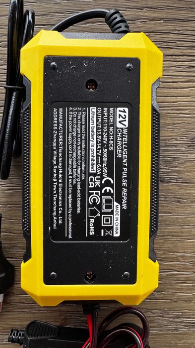 Redresor inteligent încărcare acumulator Auto 6 sau 12 Volti