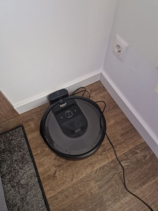 Робот прахосмукачка roomba irobot  i7