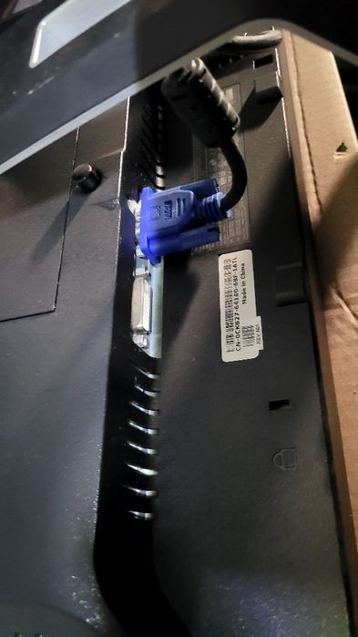 Monitor DELL 20 dvi+vga