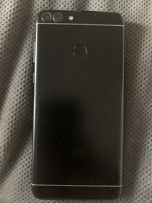 Телефон Huawei FIG-LX1 в хорошем состоянии в ремонте не был