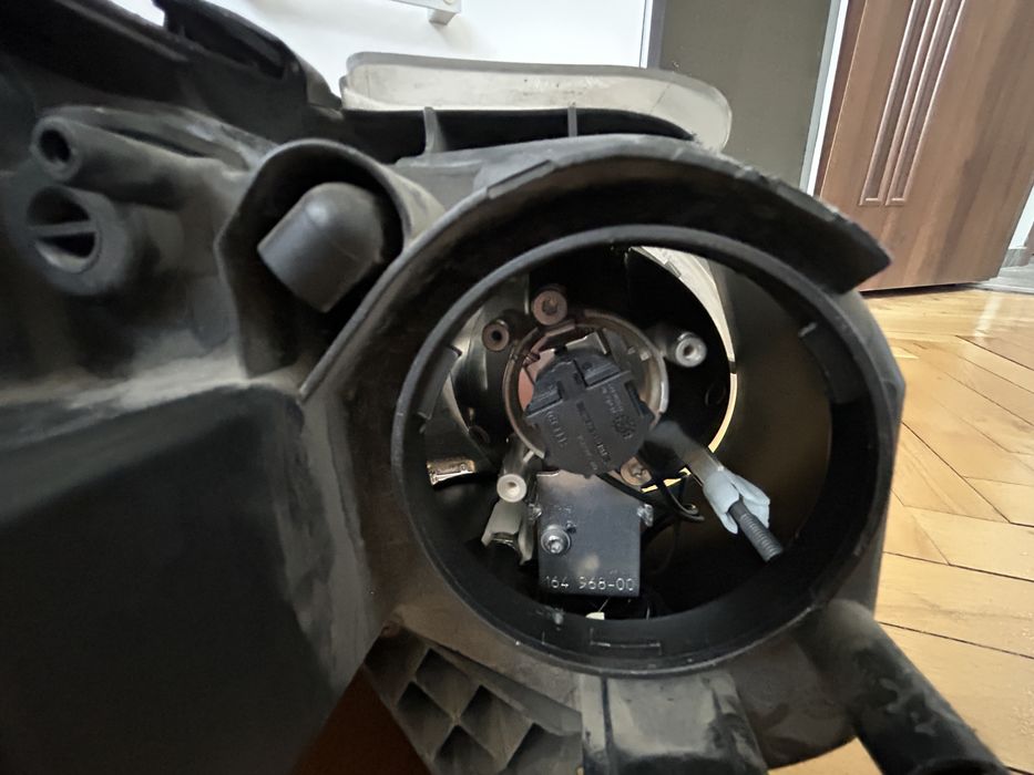 Фар за мерцедес w211, mercedes w211