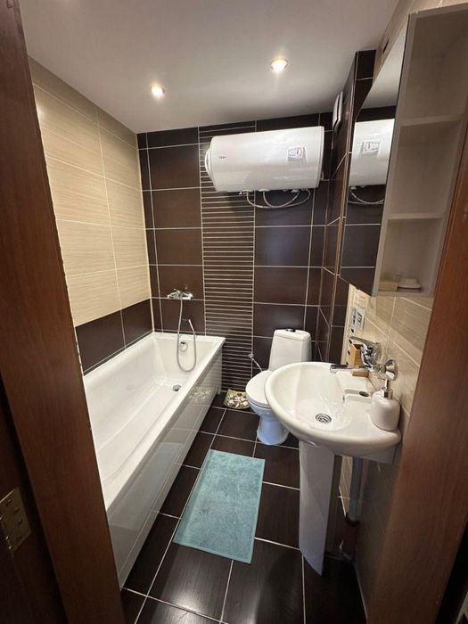 Дава се под наем Тристаен апартамент в София, Студентски град - 107 кв.м за 746.64 € - Снимка #8