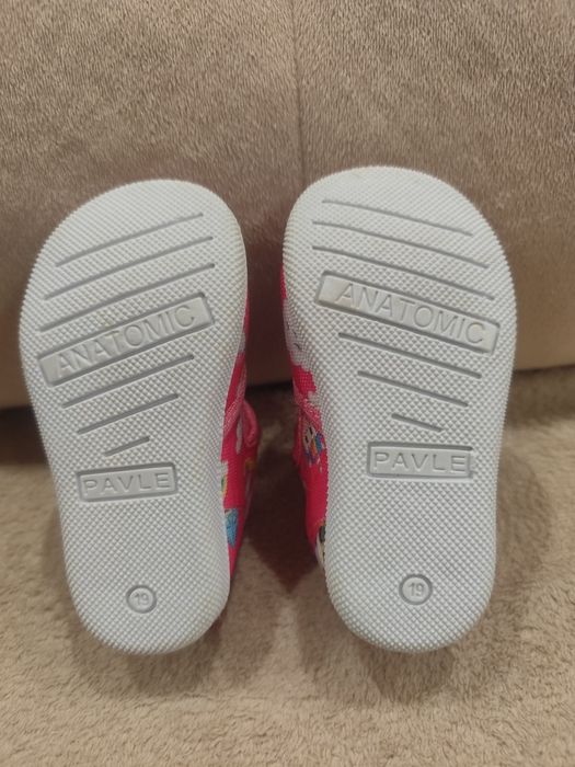 Бебешки  пантофи