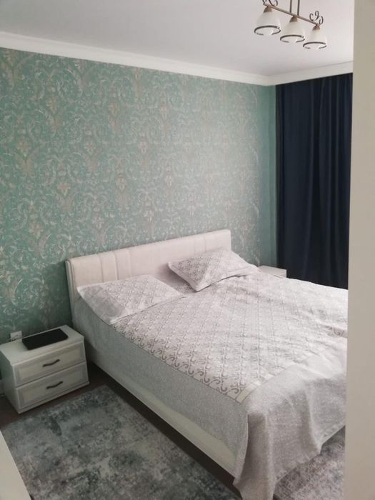 Кровать 200*180 в хорошем состояние