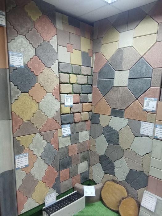 Брусчатка, бордюры ,водостоки.