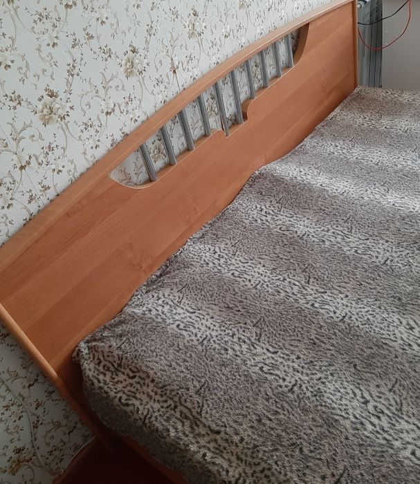 Кровать двуспальная