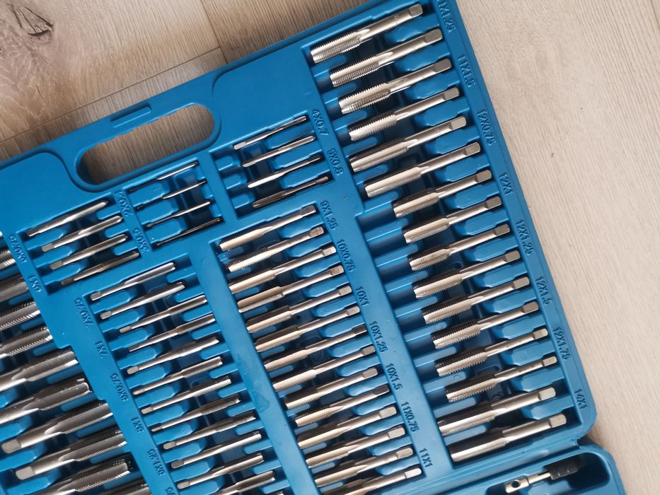 Set/Trusa tarozi și filiere 110piese-trusa filiere tarozi 110 pcs