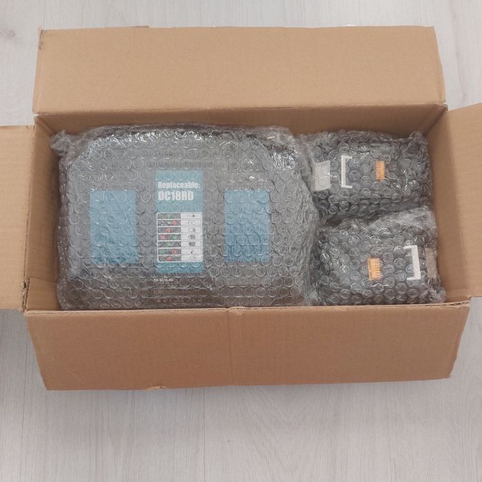 Комплект Двойно Бързо Зарядно DC18RD + 2 бр. Батерии 18V 5.5Ah за Makita LXT